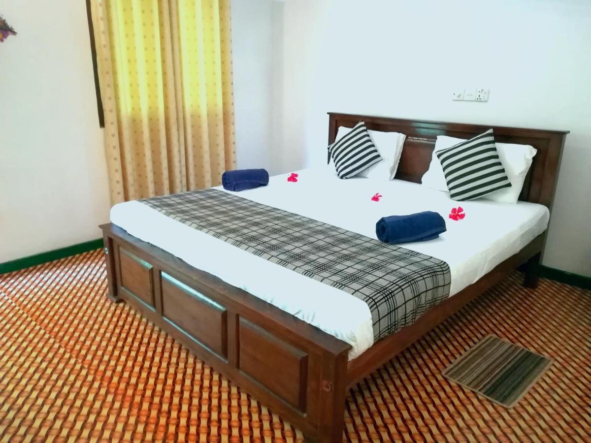 Lakmal Homestay ,10 Minutes To Sigiriya Rock ภายนอก รูปภาพ