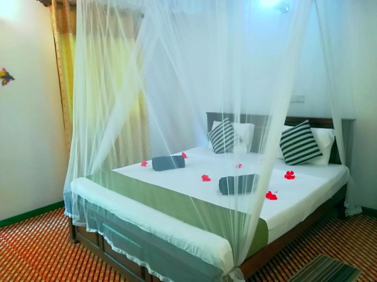 Lakmal Homestay ,10 Minutes To Sigiriya Rock ภายนอก รูปภาพ
